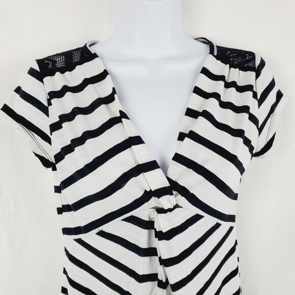 Maurices SMALL Black White Stripe SS v-neck Blouse Top - Picture 3 of 6